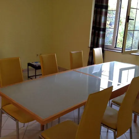 Apartamento On The Beach Malenica 9